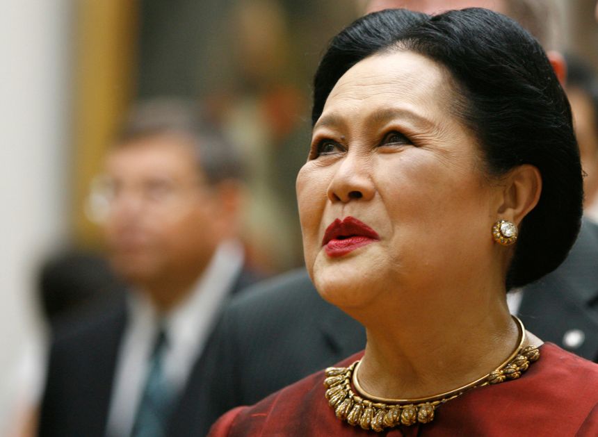 Thailand's then Queen Sirikit Kitiyakara tours the State Tretyakov Gallery in Moscow in 2007. Sirikit, who supervised royal projects to help the rural poor, preserve traditional craft-making and protect the environment, died on October 24, aged 93.